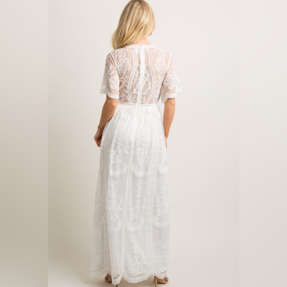 Elegant Cream Lace Maxi Dress size medium - Picture 2 of 12